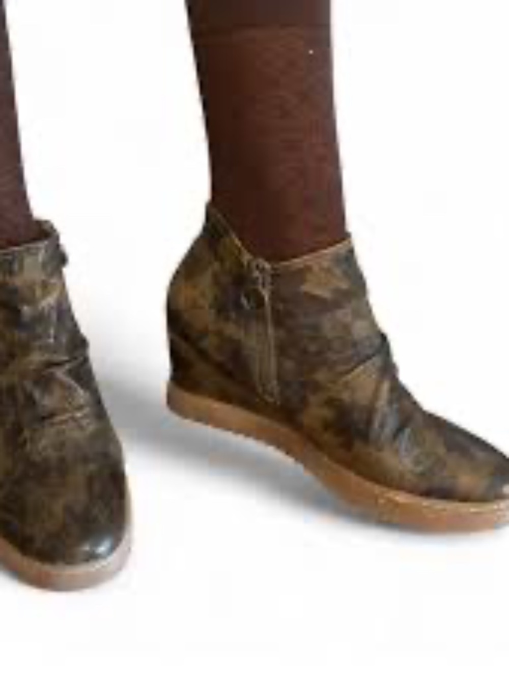 Sofft Camo Siri waterproof wedge ankle bootie